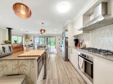 House For Sale - NSW - Young - 2594 - Modern Family Home in a Great Location  (Image 2)