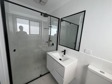 House For Lease - NSW - Grafton - 2460 - Modern, Spacious & Move-In Ready in Quiet Waghorn Way  (Image 2)