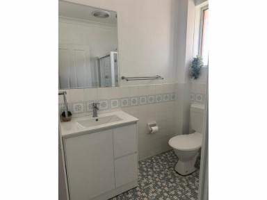 Unit For Lease - NSW - Forster - 2428 - First Floor Unit with Parking Space  (Image 2)