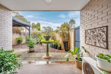 Flat For Sale - WA - Orelia - 6167 - Easy-Care Living with Resort-Style Extras!  (Image 2)