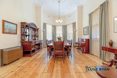 House Auction - VIC - Rochester - 3561 - HISTORIC HOMESTEAD - TIMELESS CHARACTER IN THE HEART OF TOWN  (Image 2)