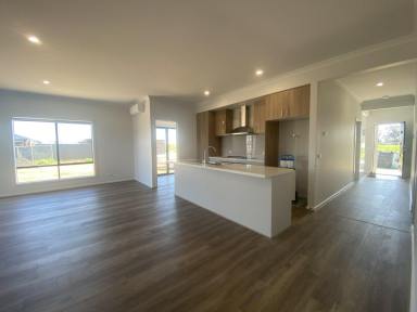 House For Lease - VIC - Echuca - 3564 - New Estate Living  (Image 2)
