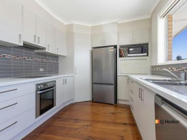 House For Sale - VIC - Echuca - 3564 - Four Bedrooms, a Huge 1,053m² Block and Plenty of Potential!  (Image 2)