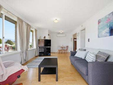Unit For Sale - TAS - Oakdowns - 7019 - Fantastic Views, Even Better Location  (Image 2)