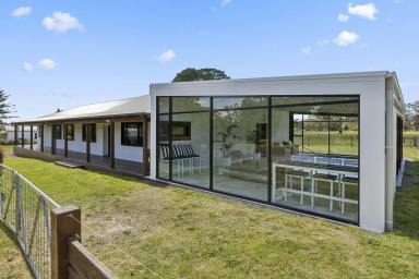 Lifestyle For Sale - VIC - Barwon Downs - 3243 - Luxury Lifestyle Living with World-Class Finishes (Image 2)