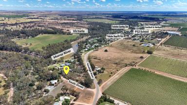 House For Sale - NSW - Tooleybuc - 2736 - Space, Privacy & Murray River Views - Your Lifestyle Awaits (Image 2)