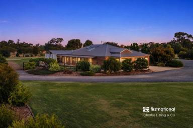 House For Sale - NSW - Moama - 2731 - Country Living Without Compromising Convenience! (Image 2)