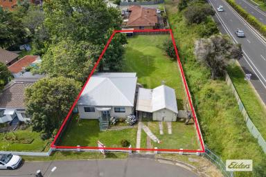 House For Lease - NSW - Fairy Meadow - 2519 - House!! (Image 2)
