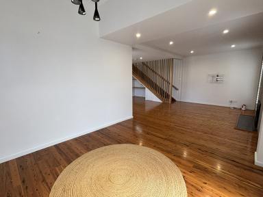 Unit For Lease - NSW - Albury - 2640 - Modern Central Living (Image 2)