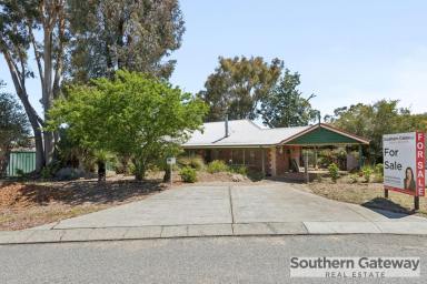 House For Sale - WA - Leda - 6170 - CHARACTER, CHARM & VERSATILITY IN A QUIET LEDA CUL-DE-SAC  (Image 2)