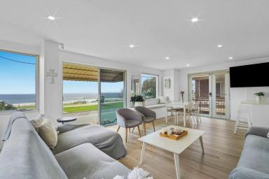 Apartment For Lease - QLD - Miami - 4220 - Wake Up to Ocean Views – Fully Furnished Beachside Paradise! (Image 2)