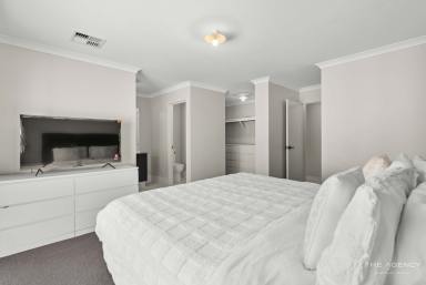House For Sale - WA - Hammond Park - 6164 - Modern 2024-Built Family Living with Theatre, Scullery & Alfresco  (Image 2)