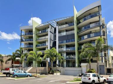 Unit For Lease - QLD - Cairns City - 4870 - Modern City Living with Style and Comfort  (Image 2)