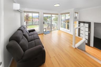 House For Sale - NSW - Batlow - 2730 - Charming 2-Bedroom Home (Image 2)