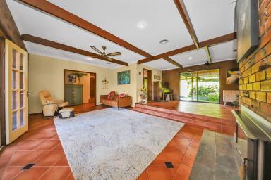 House For Sale - NSW - Tumut - 2720 - Space, Serenity & Rural Style Living (Image 2)
