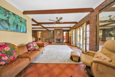 House For Sale - NSW - Tumut - 2720 - Space, Serenity & Rural Style Living (Image 2)
