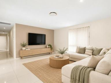 House For Sale - NSW - Old Bar - 2430 - Well Presented and Ready to Go  (Image 2)