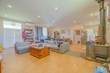 House For Sale - VIC - Myrtleford - 3737 - Spacious Family Home with Plenty of Potential  (Image 2)