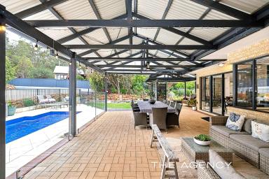 House For Sale - WA - Glen Forrest - 6071 - The Complete Package On a Large Serene 4611 Sqm Block  (Image 2)