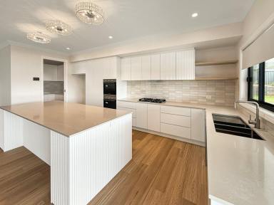 House For Sale - NSW - Young - 2594 - Top Quality New Build  (Image 2)