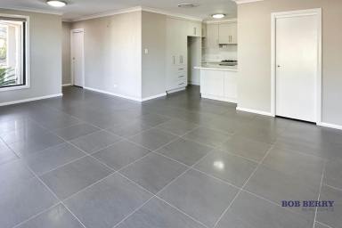 Villa For Lease - NSW - Dubbo - 2830 - Modern Two-Bedroom Villa in Gated Estate (Image 2)