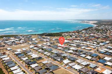 House For Sale - WA - Glenfield - 6532 - NOW SELLING - COASTAL FAMILY HOME WITH POSITVE ENERGY VIBES  (Image 2)