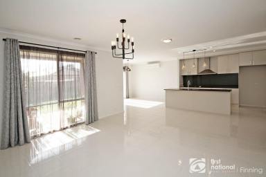 House For Lease - VIC - Cranbourne North - 3977 - Spacious Family Home – Perfect for Comfortable Living! (Image 2)
