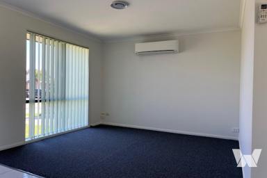 House For Lease - VIC - Lucknow - 3875 - NEAT & TIDY THREE BEDROOM HOME IN QUIET COURT LOCATION  (Image 2)