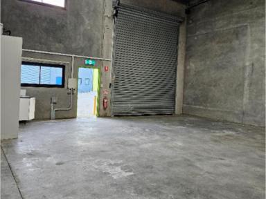 Industrial/Warehouse For Lease - NSW - Moss Vale - 2577 - 100m² Light Industrial Unit  (Image 2)