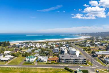 Unit For Sale - VIC - Apollo Bay - 3233 - Two apartments on one title, golf course across the road, town a minute away  (Image 2)