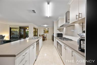 House For Sale - WA - Rockingham - 6168 - Spacious Family Living in Peaceful Parkside Cul-de-sac (Image 2)