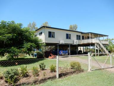 Cropping For Sale - QLD - Theodore - 4719 - "Gunnsend" - Rural Lifestyle, Irrigation and Grazing, Close to Town  (Image 2)